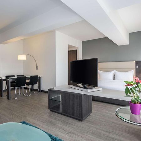 Отель Nh Bogota Urban 26 Royal Экстерьер фото