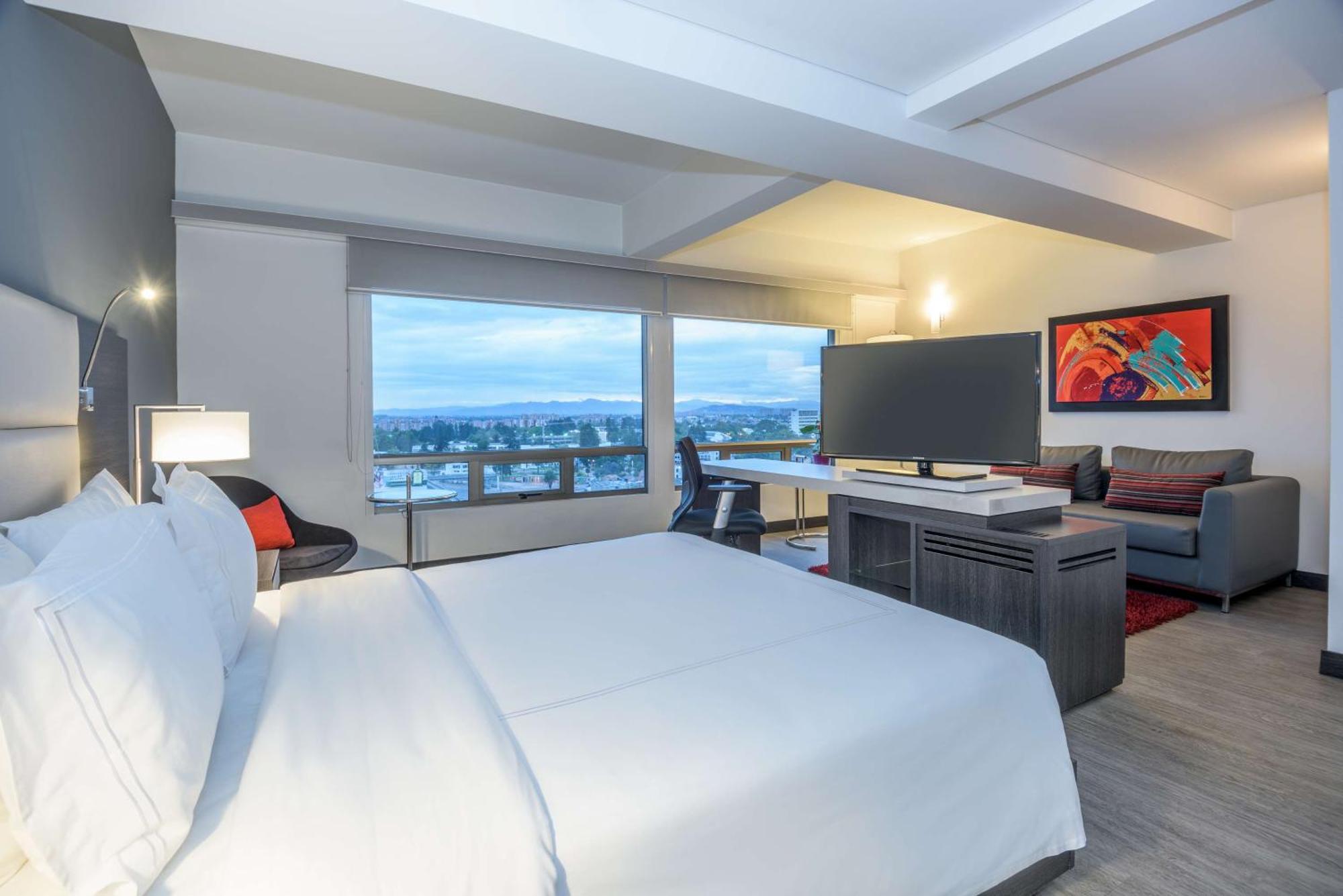 Отель Nh Bogota Urban 26 Royal Экстерьер фото