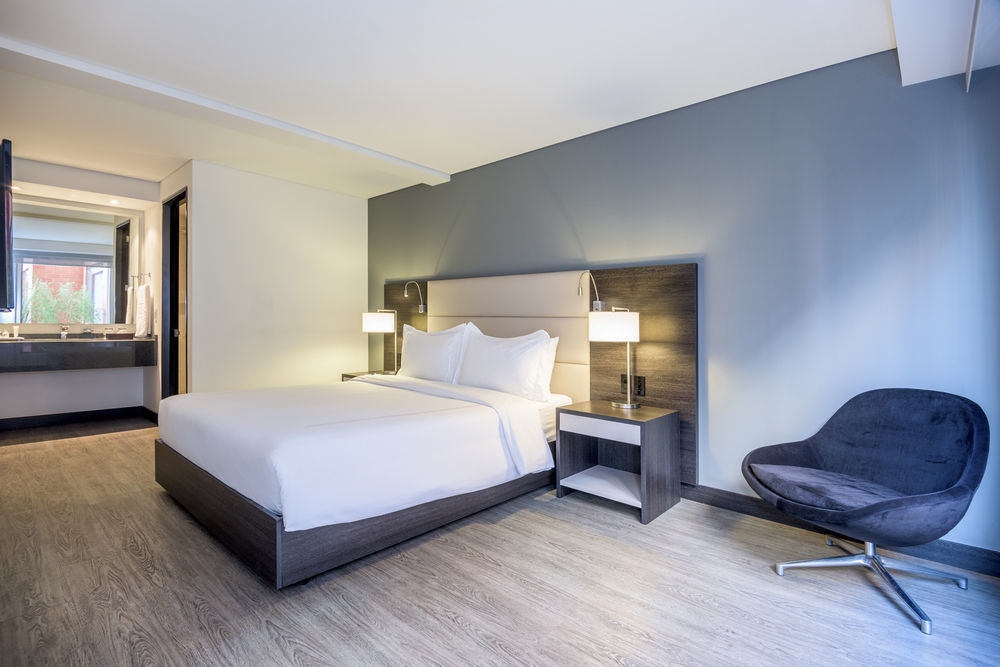 Отель Nh Bogota Urban 26 Royal Экстерьер фото